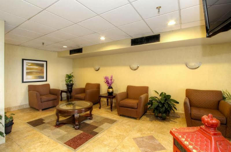 Holiday Inn Express Atlantic City W Pleasantville By Ihg Egg Harbor Township Exterior foto